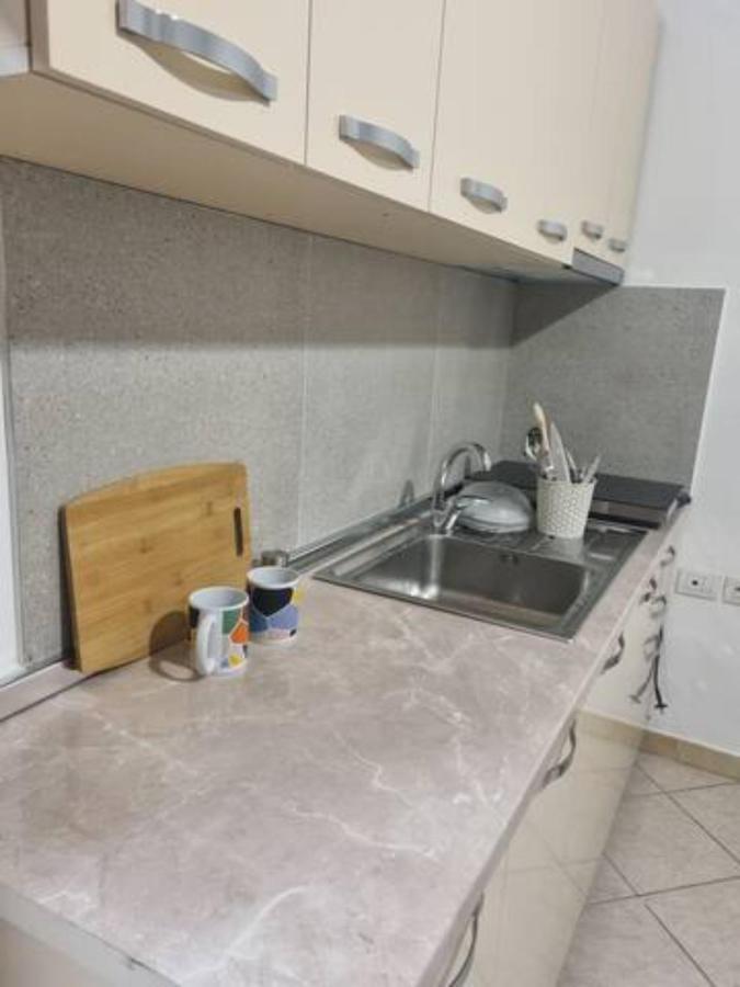 #Beautiful New Apartment,Studio- Close Tirana City Center Buitenkant foto